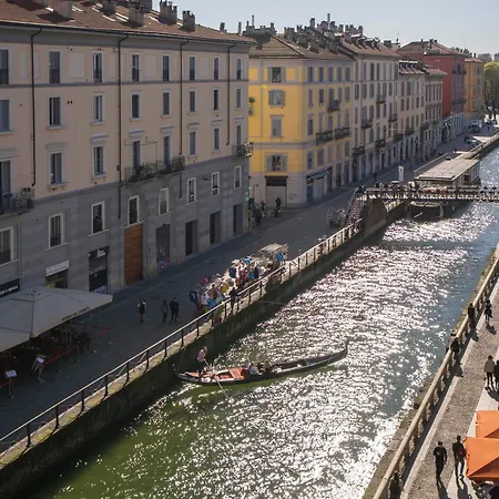 View Of The Navigli - In The Heart Of - Wifi Apartment
